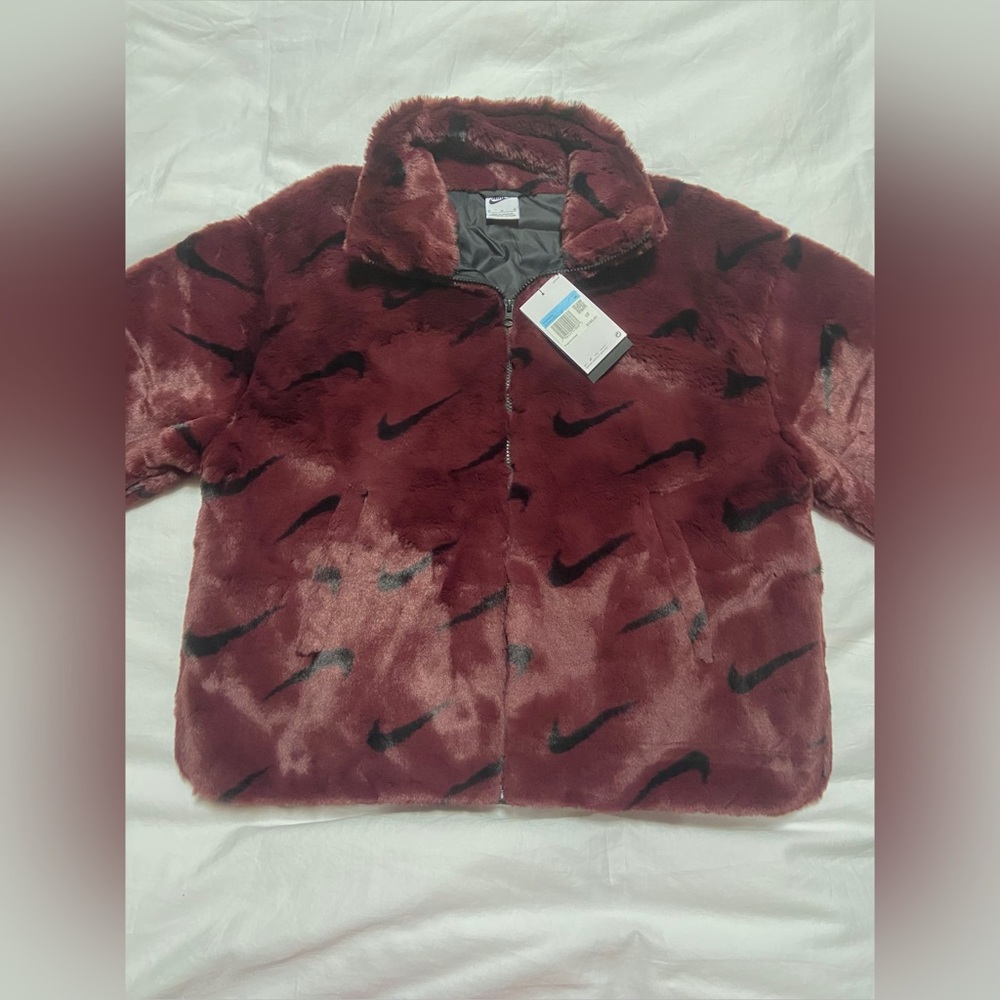 women’s furry cropped nike hoodie